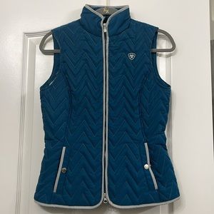 Ariat tufted vest